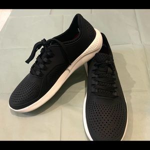 Men’s Crocs LITERIDE Pacer Lace Up Sneakers